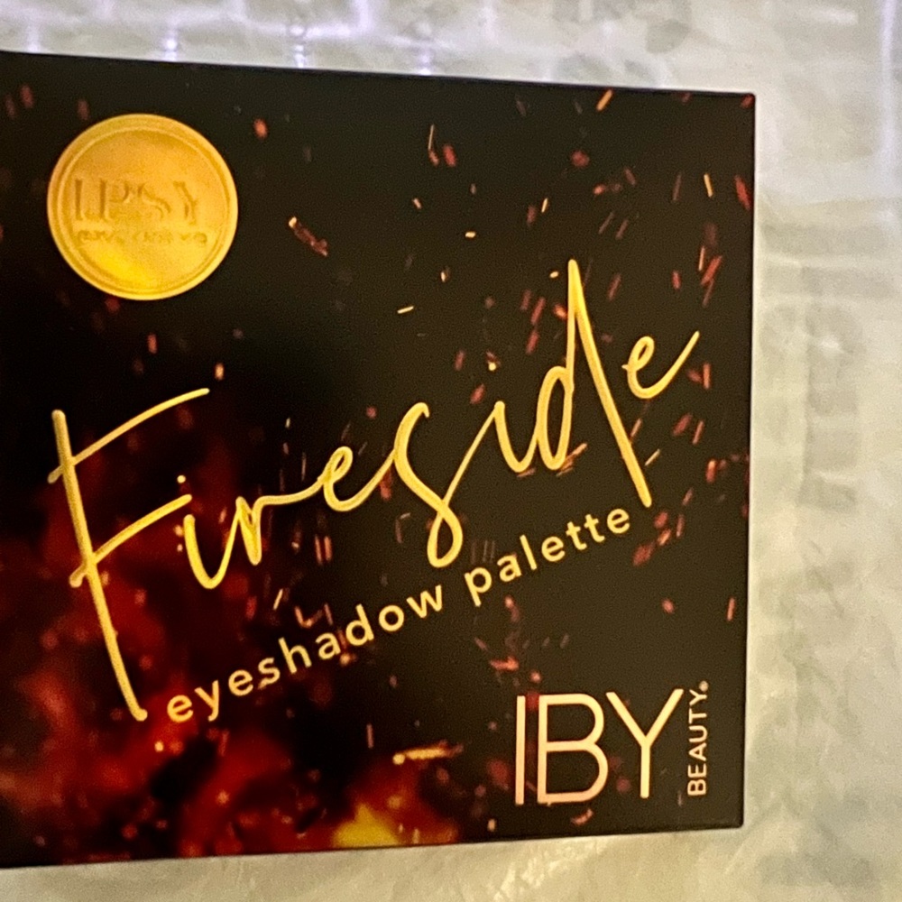 FIRESIDE EYESHADOW PALETTE😍 - Picture 2 of 6